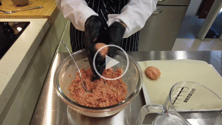 Summer-Foods-Roasted-Red-Bell-Pepper-Sauce-Meatballs-with-Zoodles-hd