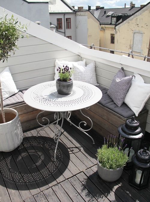 Styling a small balcony 3