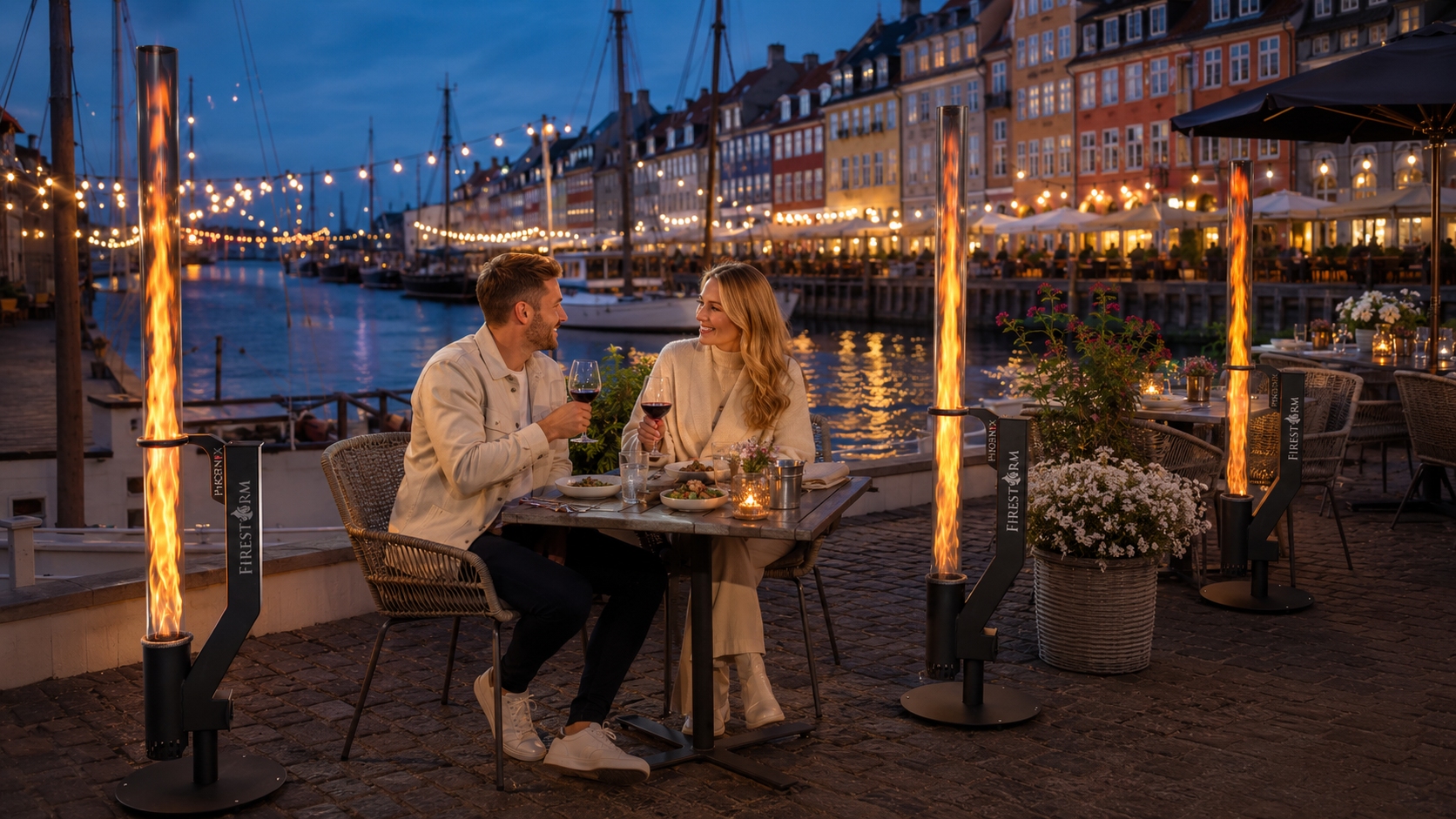 Firestorm Phoenix ved Nyhavn-inspireret kanalrestaurant med udeservering