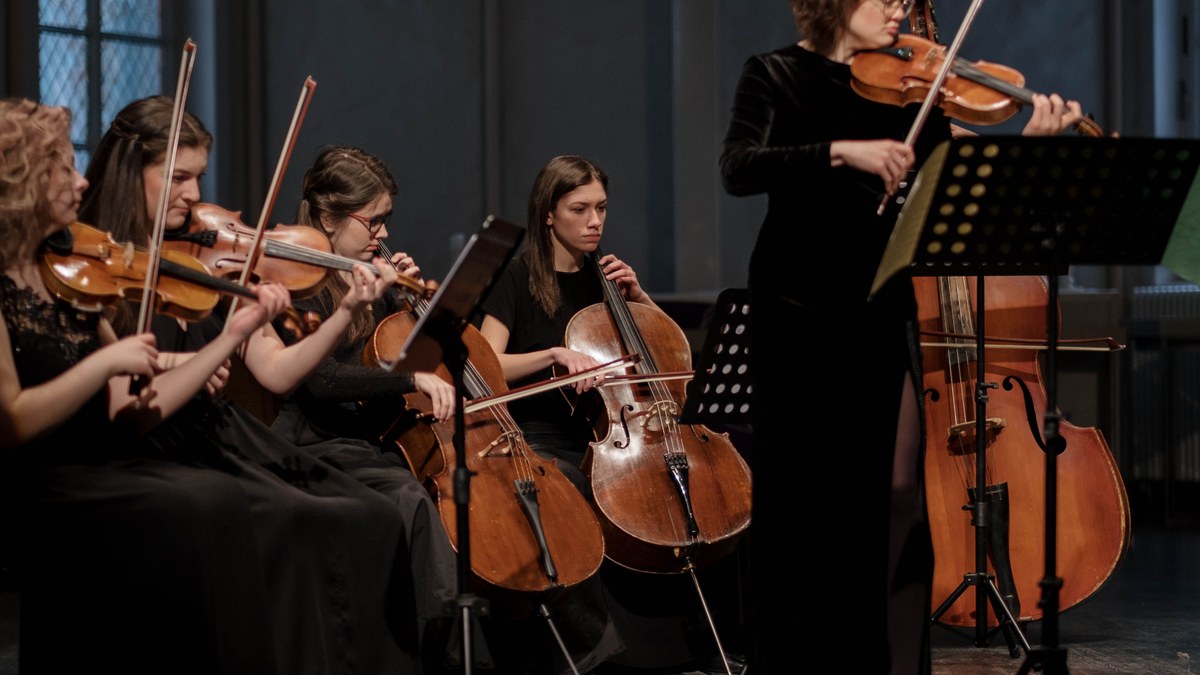 Ravensmoor Strings