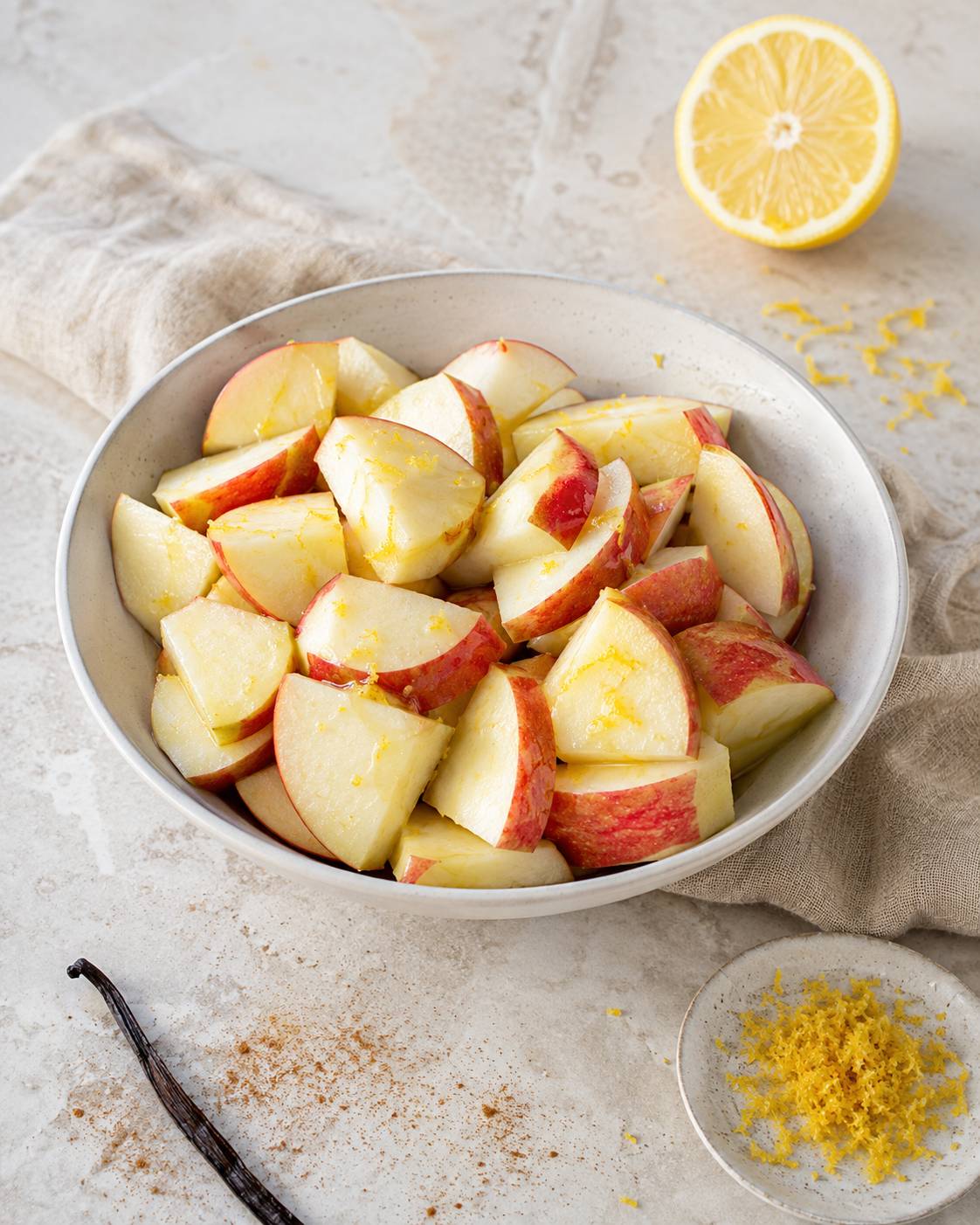 Citronmarinerede æbler