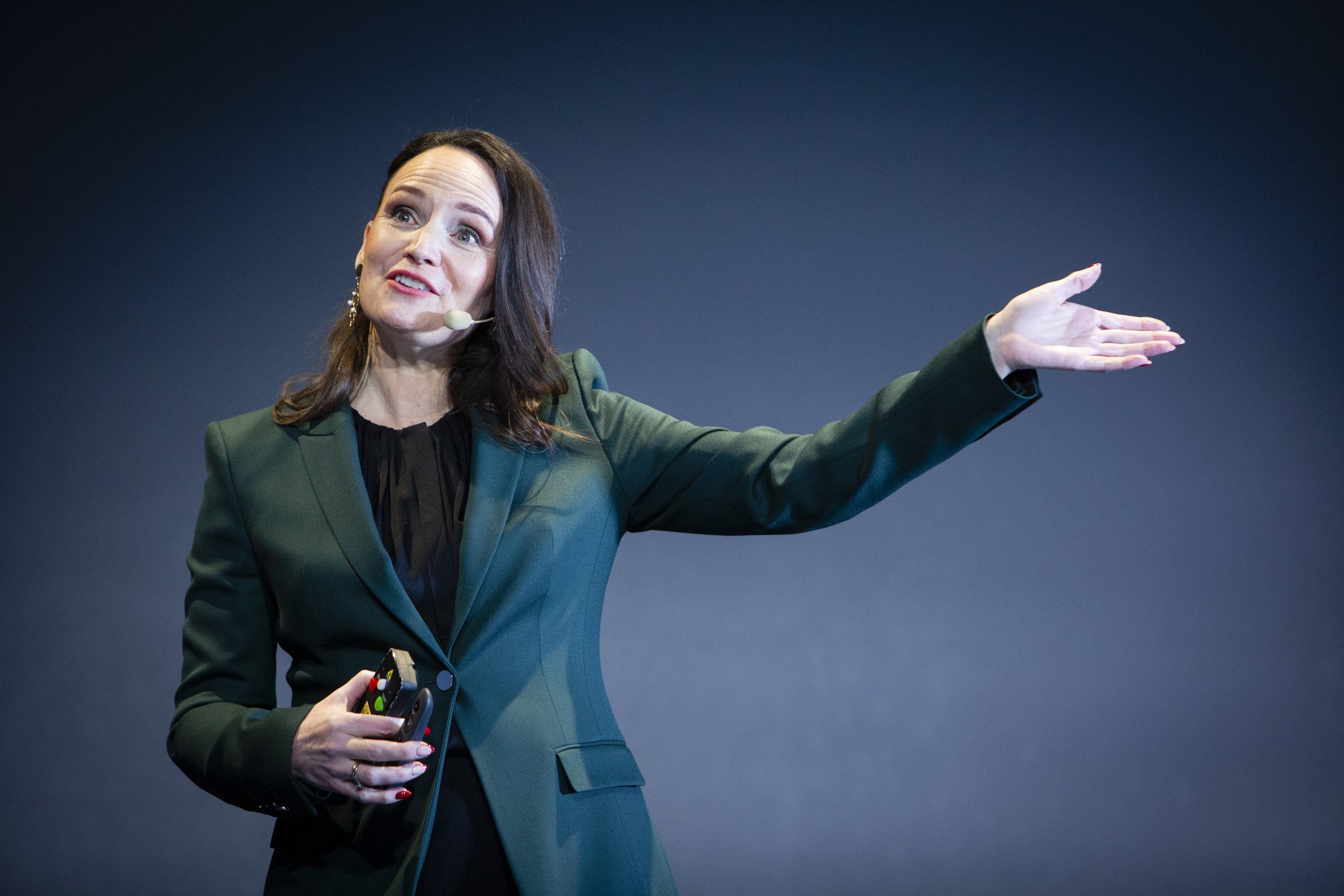 Anne Buran Øyen på scenen