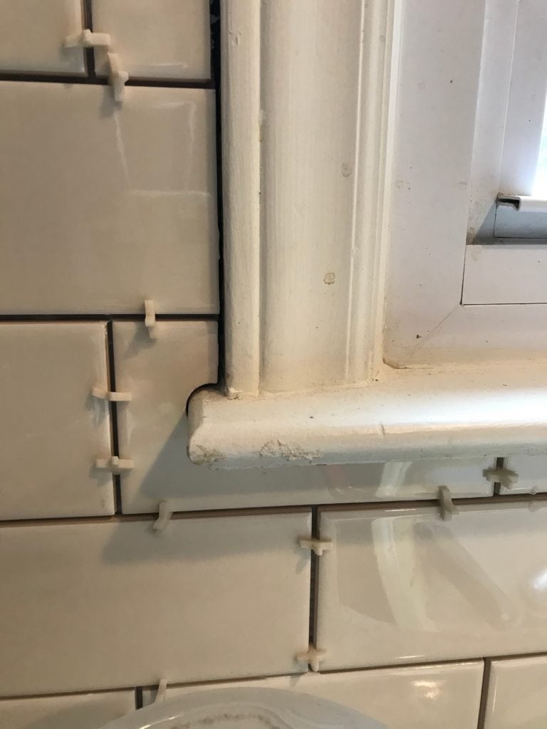 cutting subway tiles