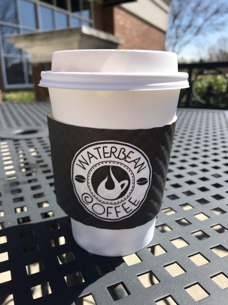 macadamia nut milk latte from waterbean 