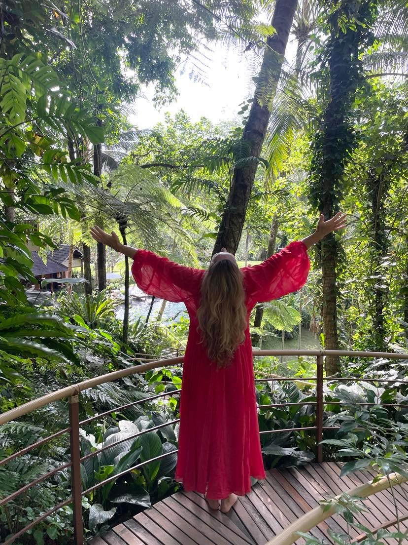 Kisser Paludan på Bali
