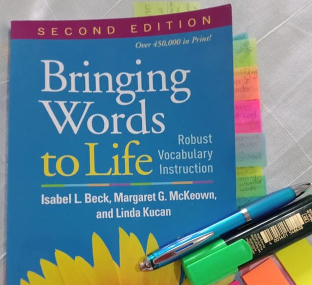 May be an image of text that says 'SECOND EDITION Ower450,000mPrint! Over 450,000 in Print! Bringing Words toLife Instruction Robust Vocabulary IsabelL Beck, Margaret G. McKeown, and Linda Kucan'